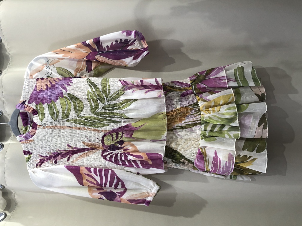 Conjunto blusa y falsa de gasa de nido. Talla unica. Precio 35E