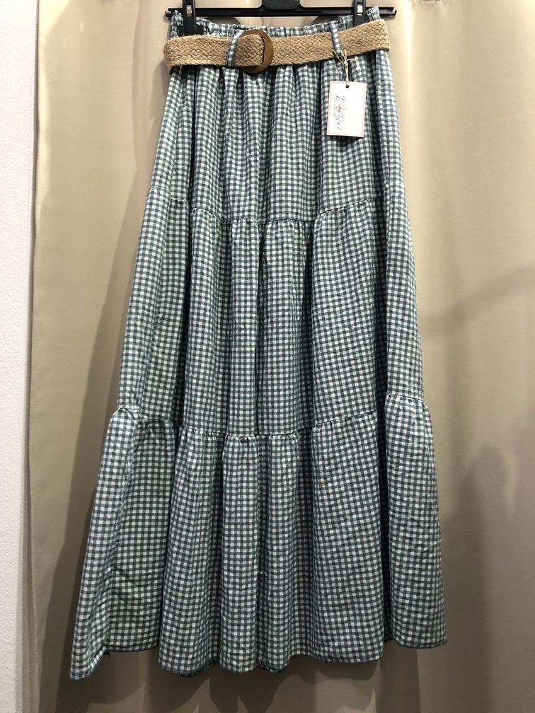 Falda cuadros Vichy verde con cinturon. Talla unica. Precio 25E