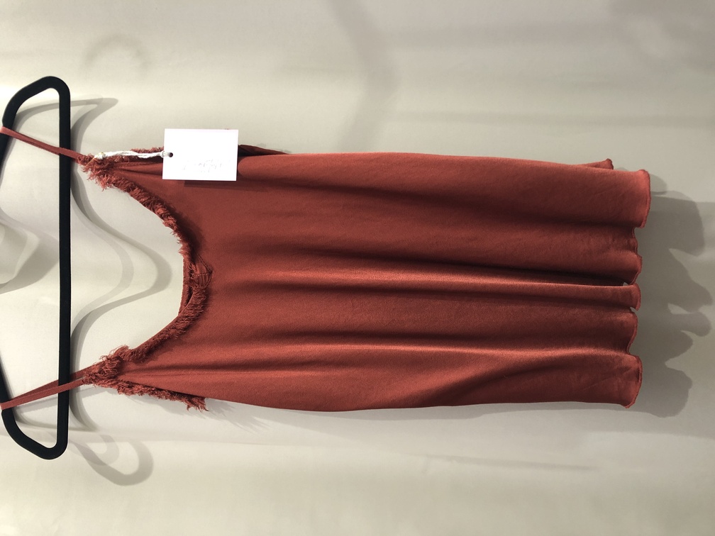 Lencera color teja. Talla unica. Precio 18E