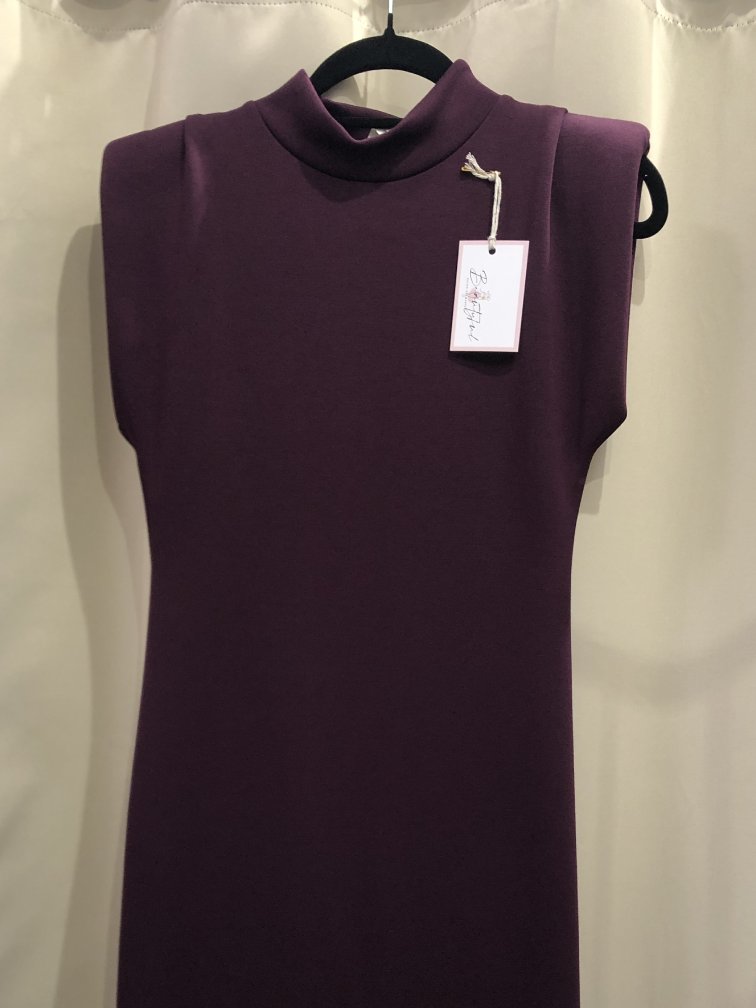 Vestido largo granate sisa. Talla unica. Precio 30E